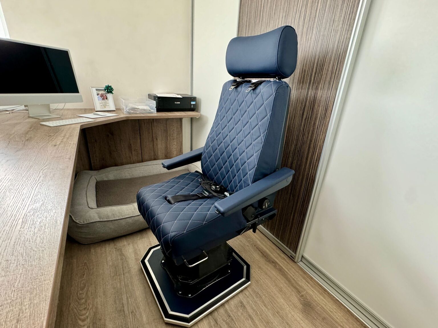 AERO-Designmanufaktur – Design von Flugzeugteilen zu Flugzeugmöbeln